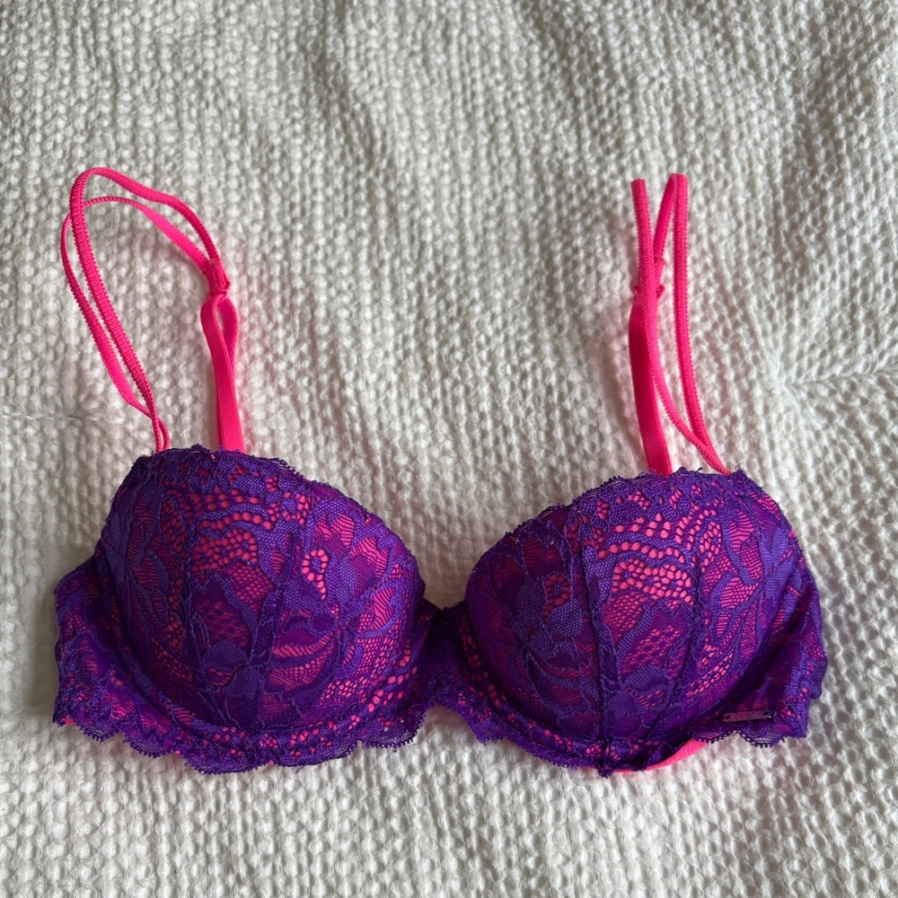 SOLD | PINK Date Push-Up Bra 32B